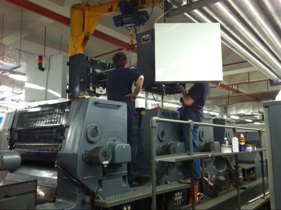 英国冷烫在深圳劲嘉安装